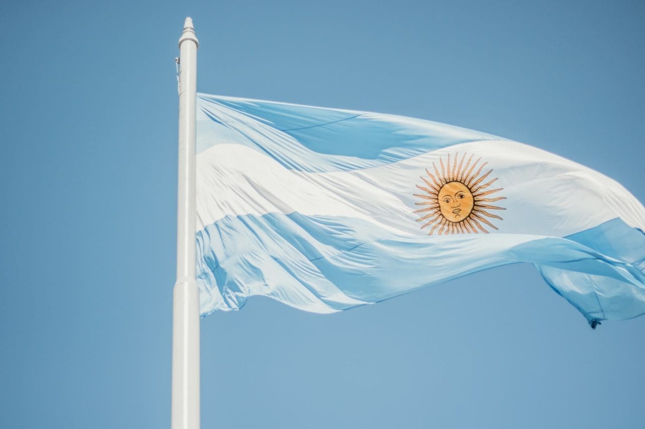 ¡No dejes de postular! Abren convocatoria al concurso argentino «Jóvenes Emprendedores»