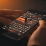 Teclado de voz con IA para iOS mejorando productividad y automatización en startups tecnológicas.