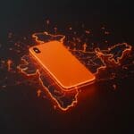 Apple iPhone resaltando en un mapa digital de India con flujos de datos y flechas ascendentes, simbolizando récord de ventas y tendencias tecnológicas en el mercado smartphone.