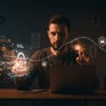 Protección de datos personales en California con la plataforma DROP y Delete Act, mostrando un fundador interactuando con flujos digitales y símbolos de privacidad.